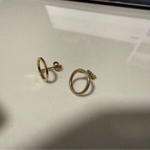 Michael hill 10k Gold Open Circle Stud Earrings